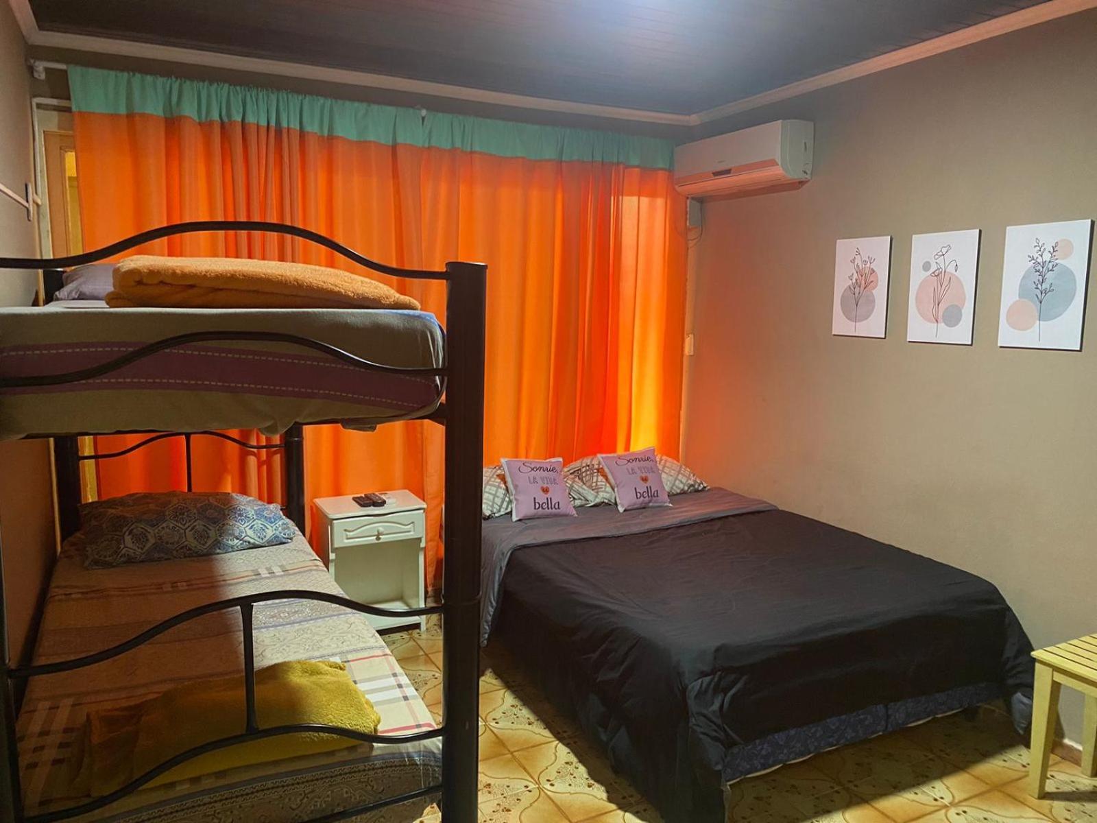Guembe Al Rio Hostel 푸에르토이과수 외부 사진