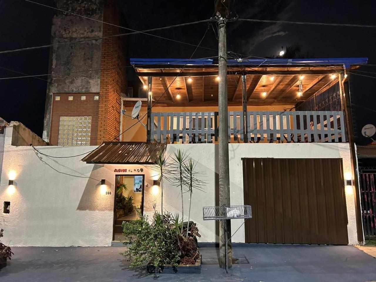 Guembe Al Rio Hostel 푸에르토이과수 외부 사진