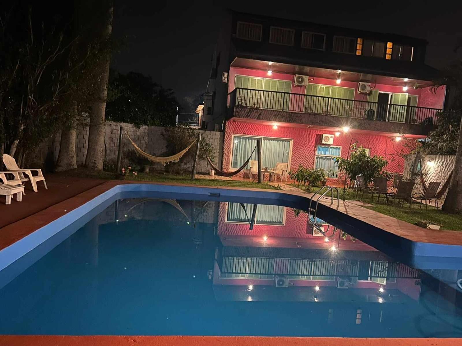 Guembe Al Rio Hostel 푸에르토이과수 외부 사진
